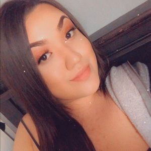 Meet your Posher, Emely